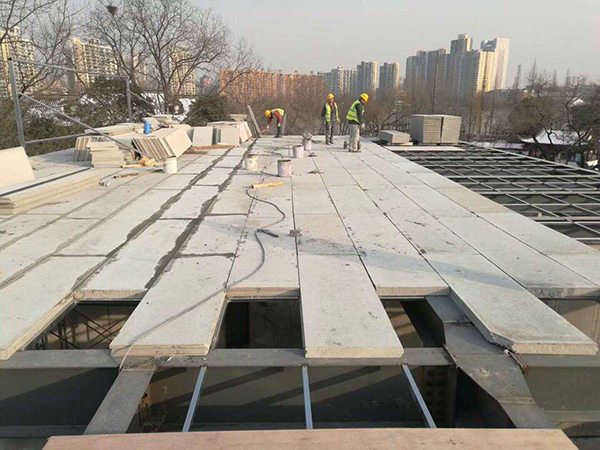 别墅承建车库使用我们森加盛隔墙板100MM发货